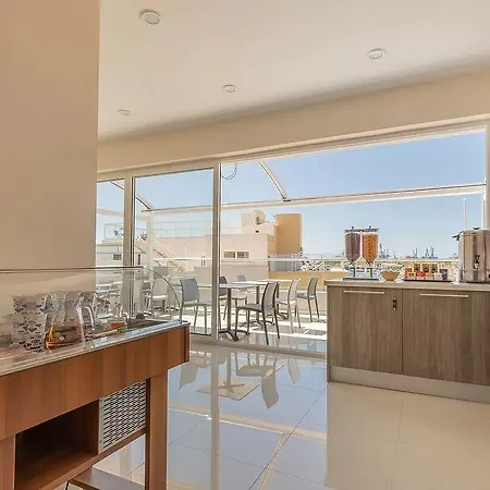 Dun Gorg B&B 마르사실로크